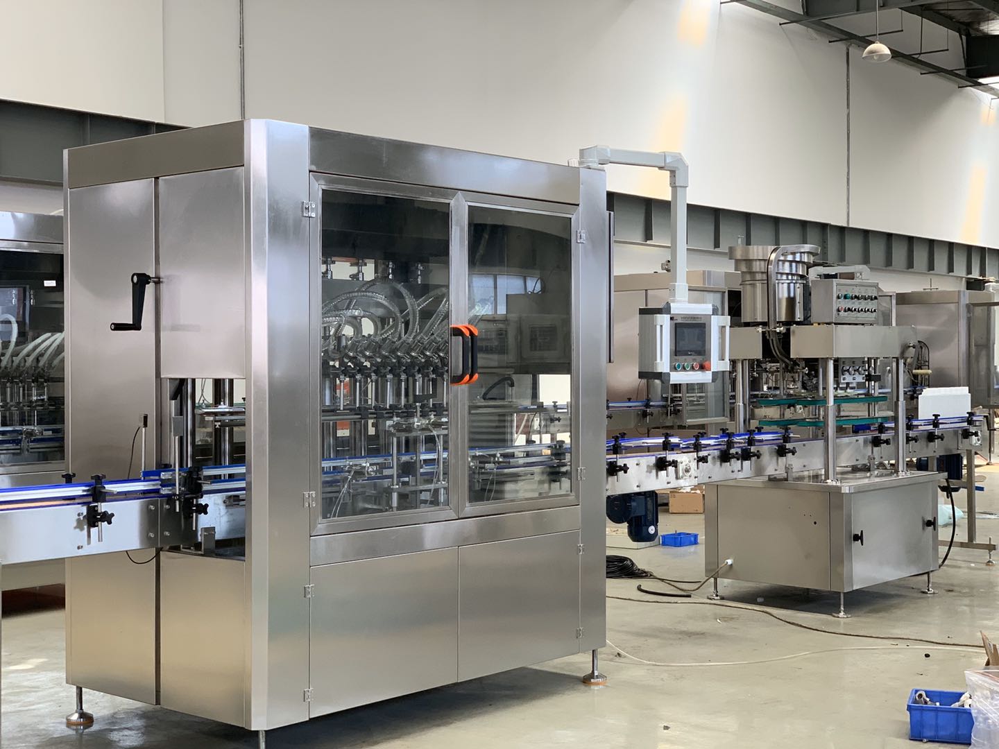 M&aacute;quinas de relleno y limitaci&oacute;n