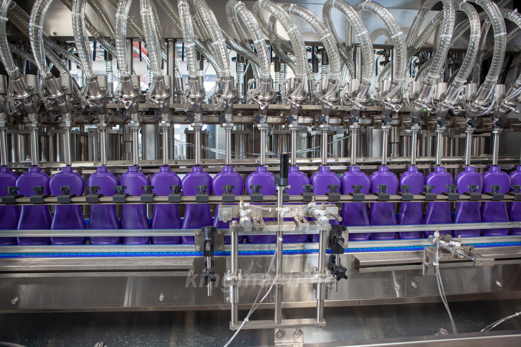 Pist&oacute;n llenando monobloque