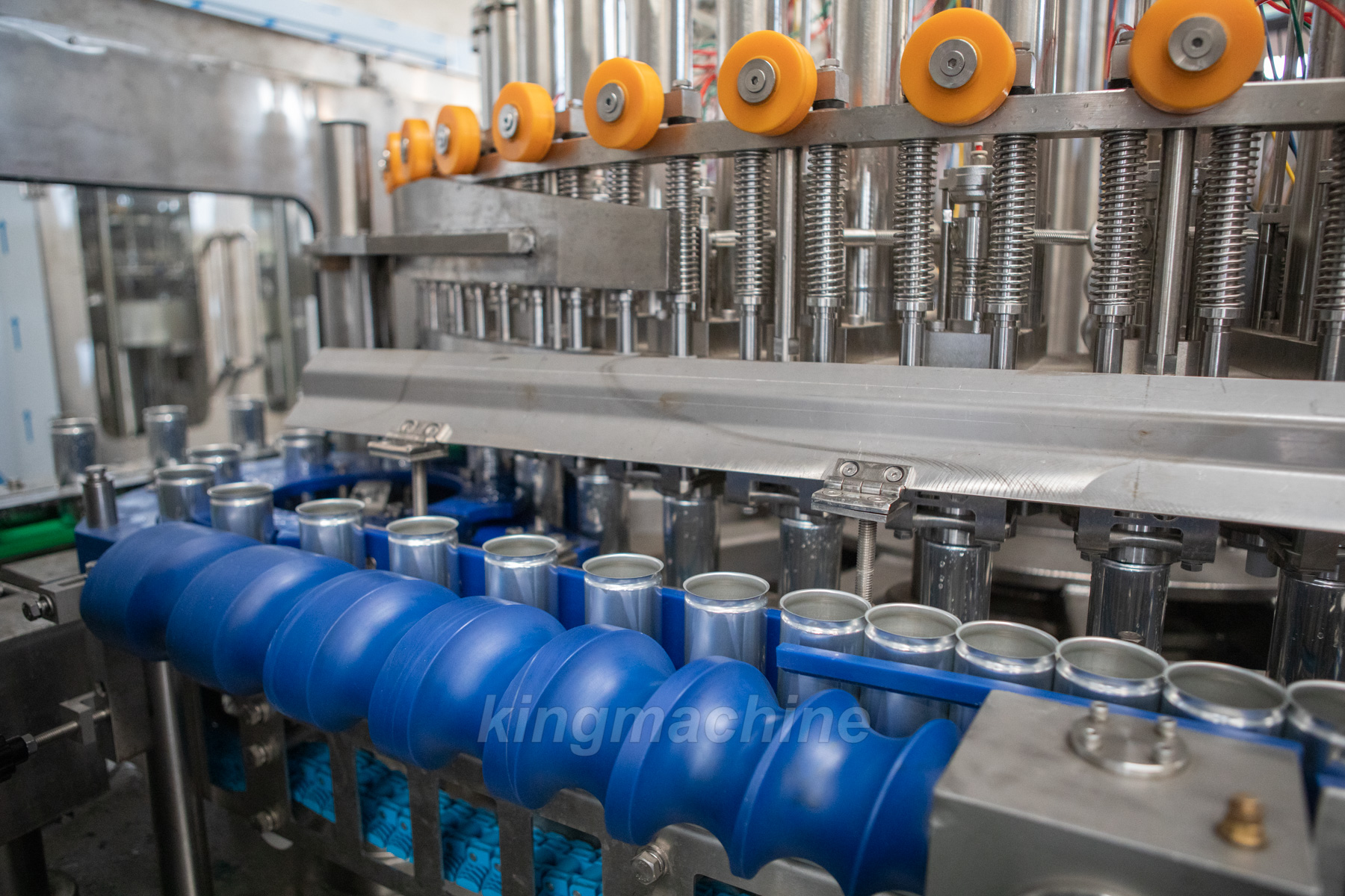 Puede llenar la m&aacute;quina de llenar